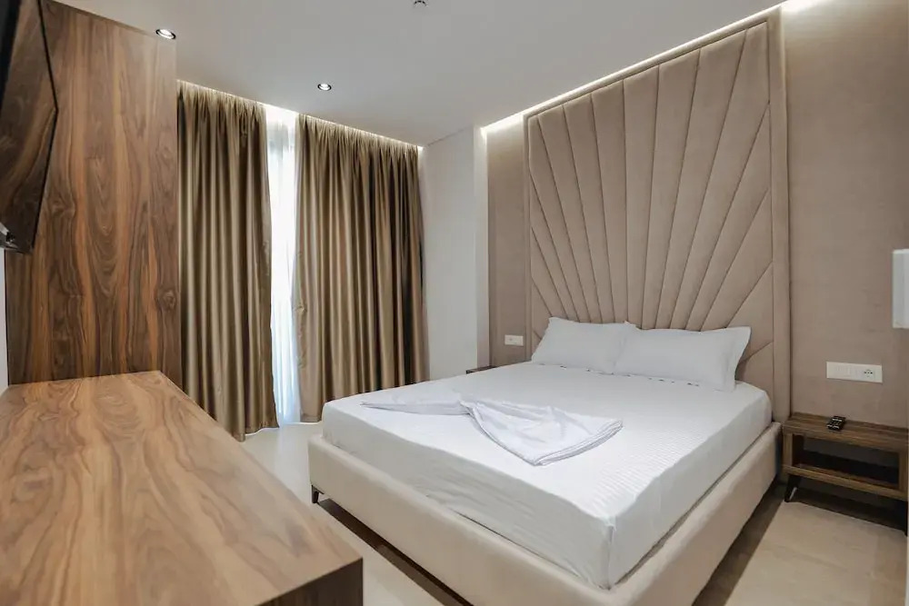 Photo - Sunlight Hotel