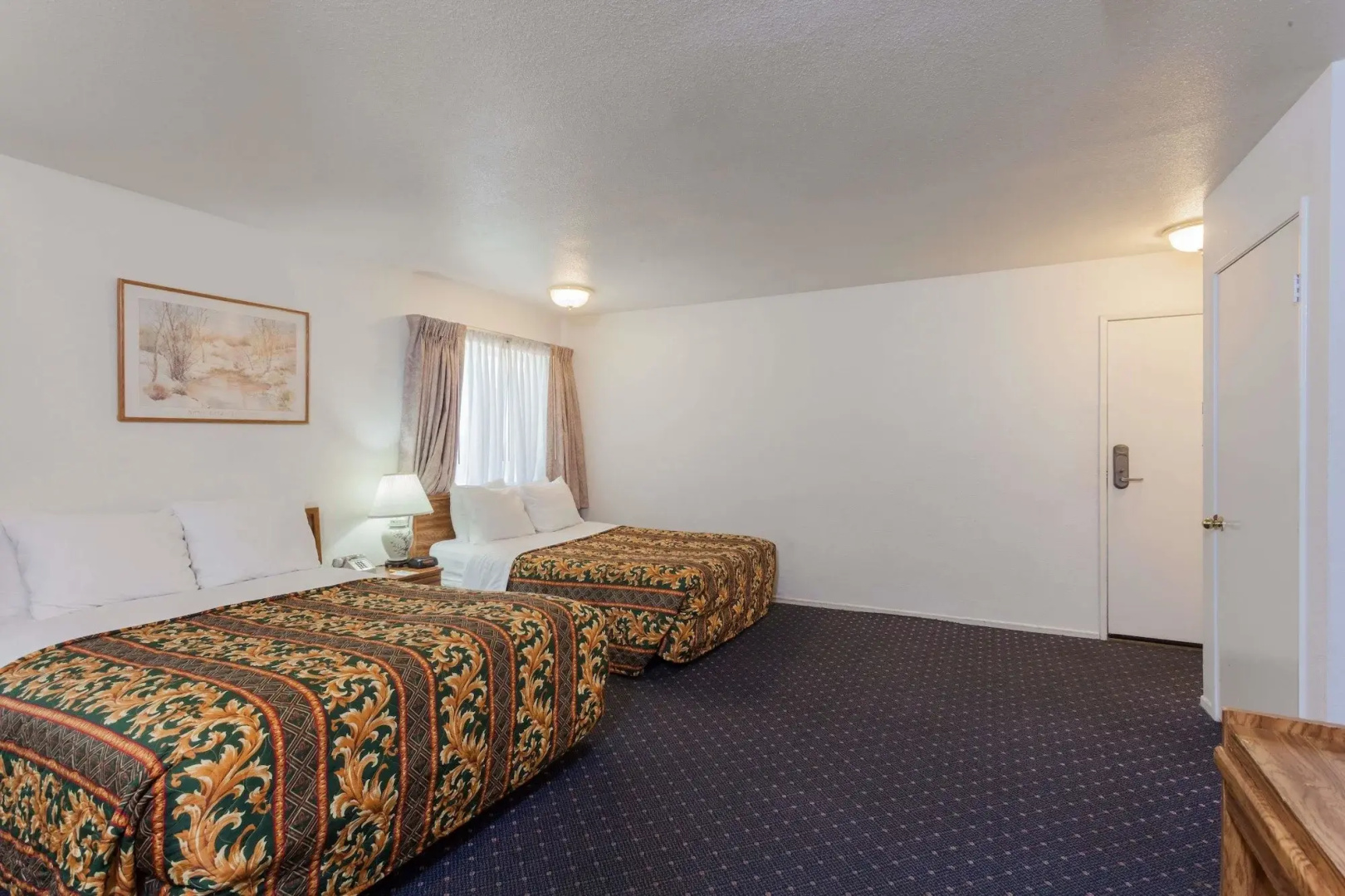 Photo - Days Inn by Wyndham Anaheim West