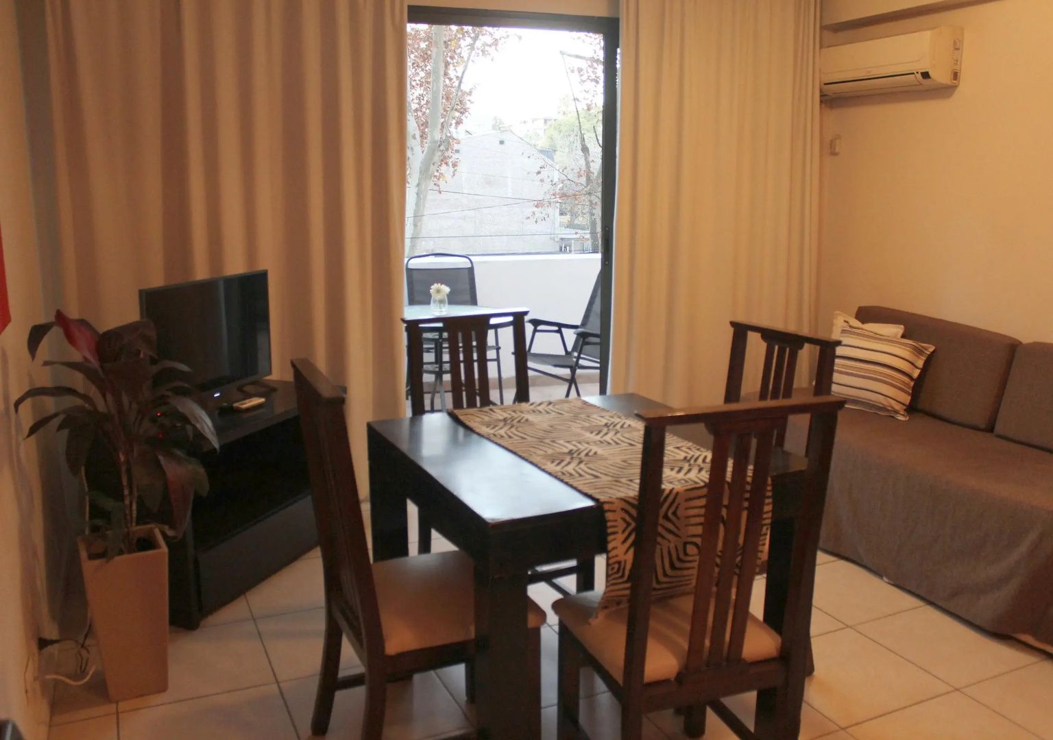 Photo - Uvas Apart Hotel