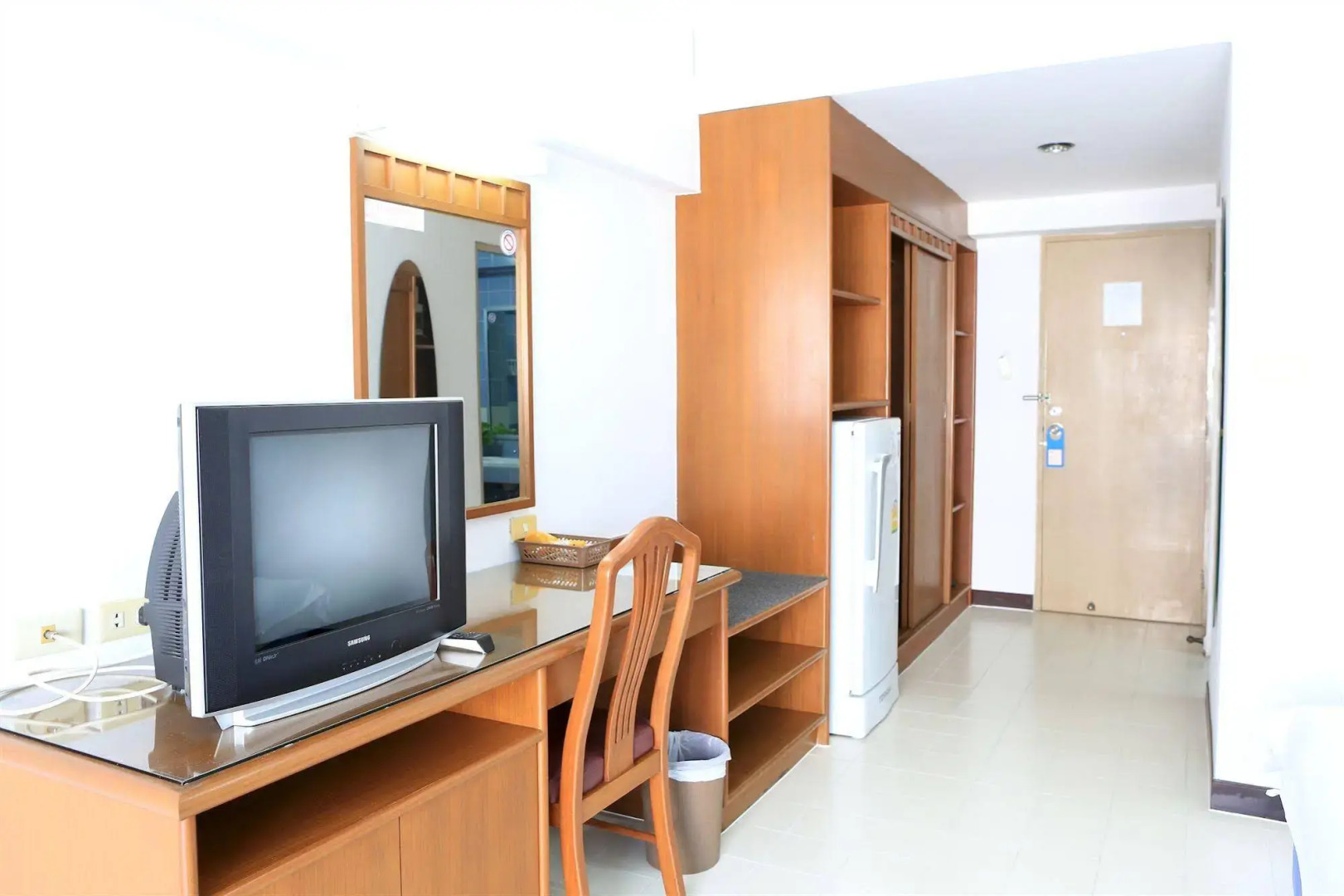 Photo - L.A. Tower Hotel