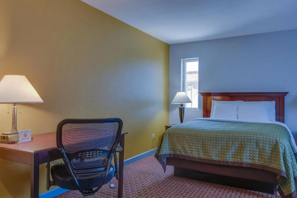 Photo - Vagabond Inn Executive Hayward