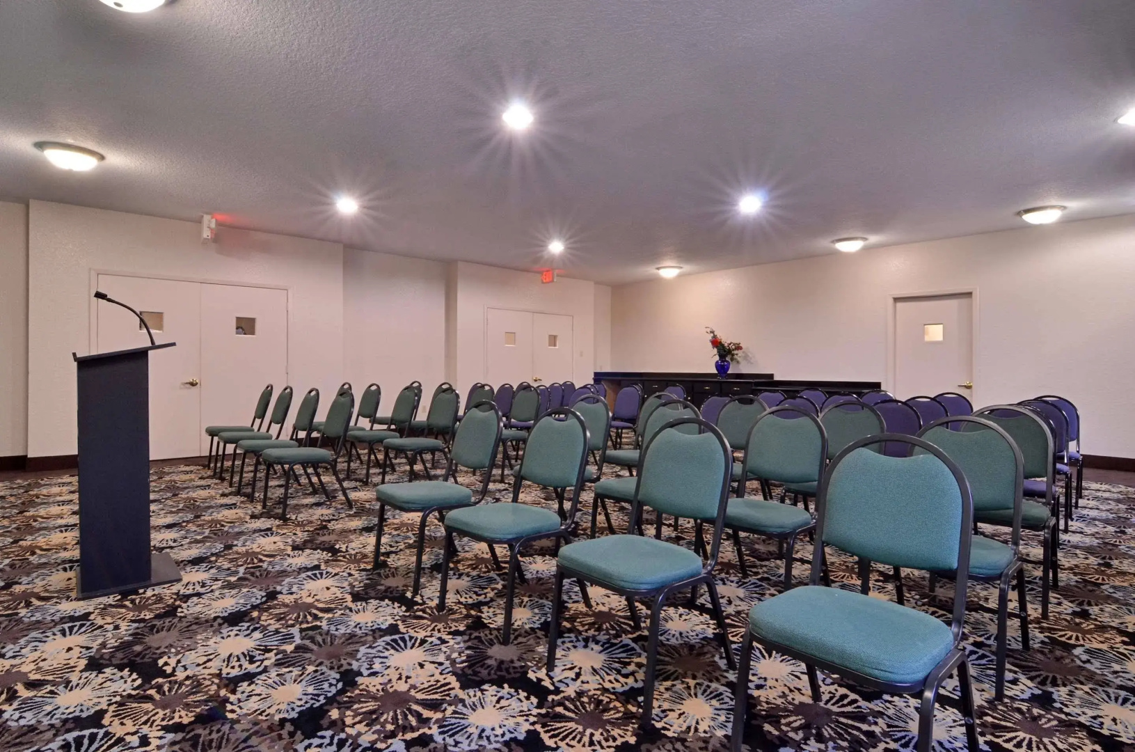 Photo - Best Western Plus Northwest Inn & Suites