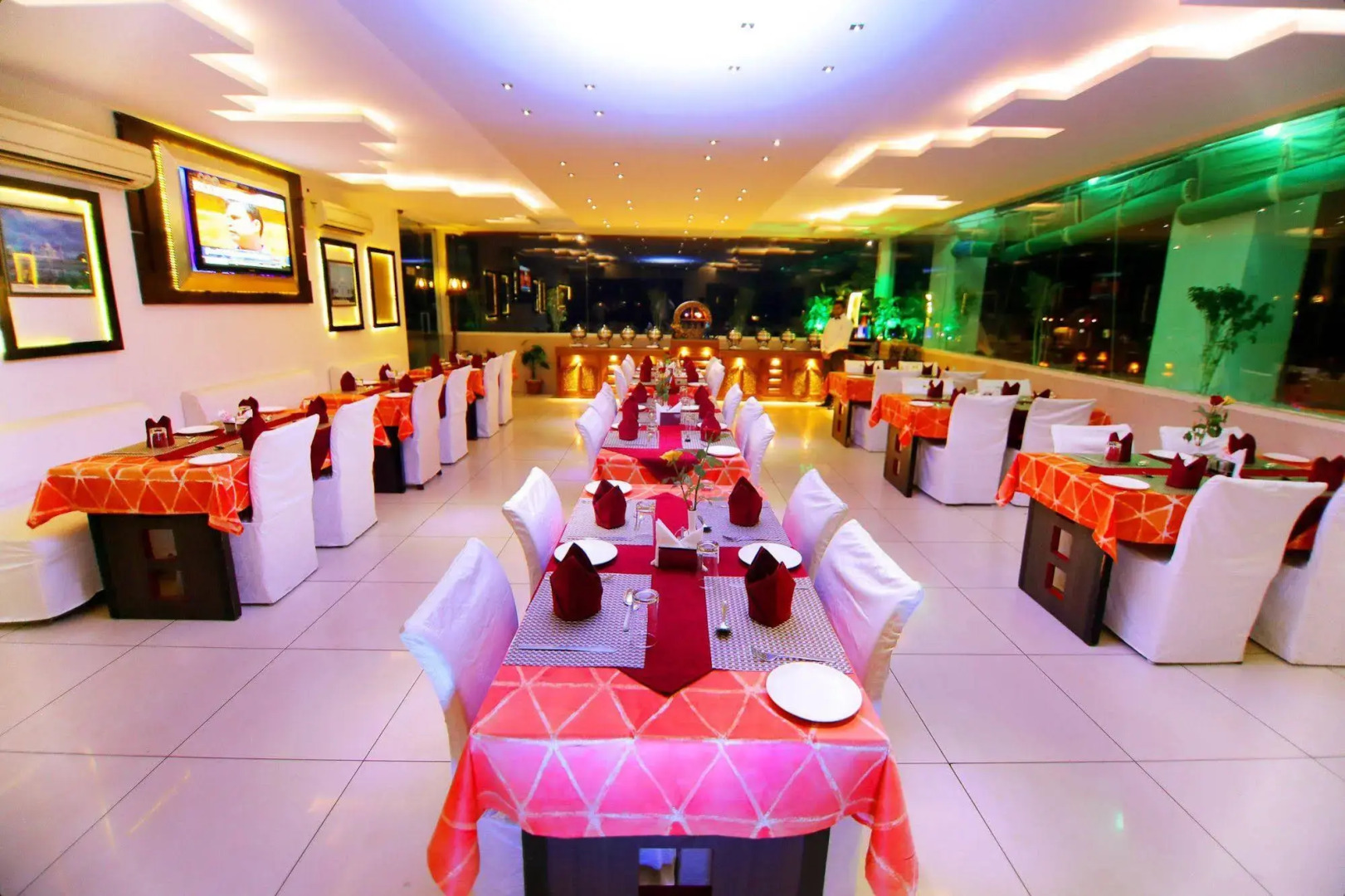 Photo - Taj Inn Hotel