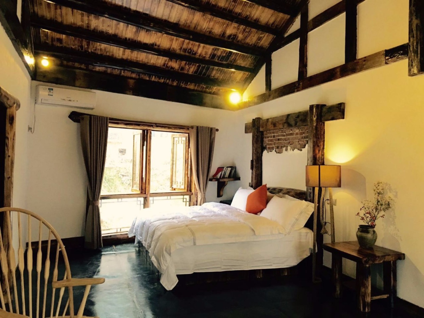 No.5 Valley Lodge