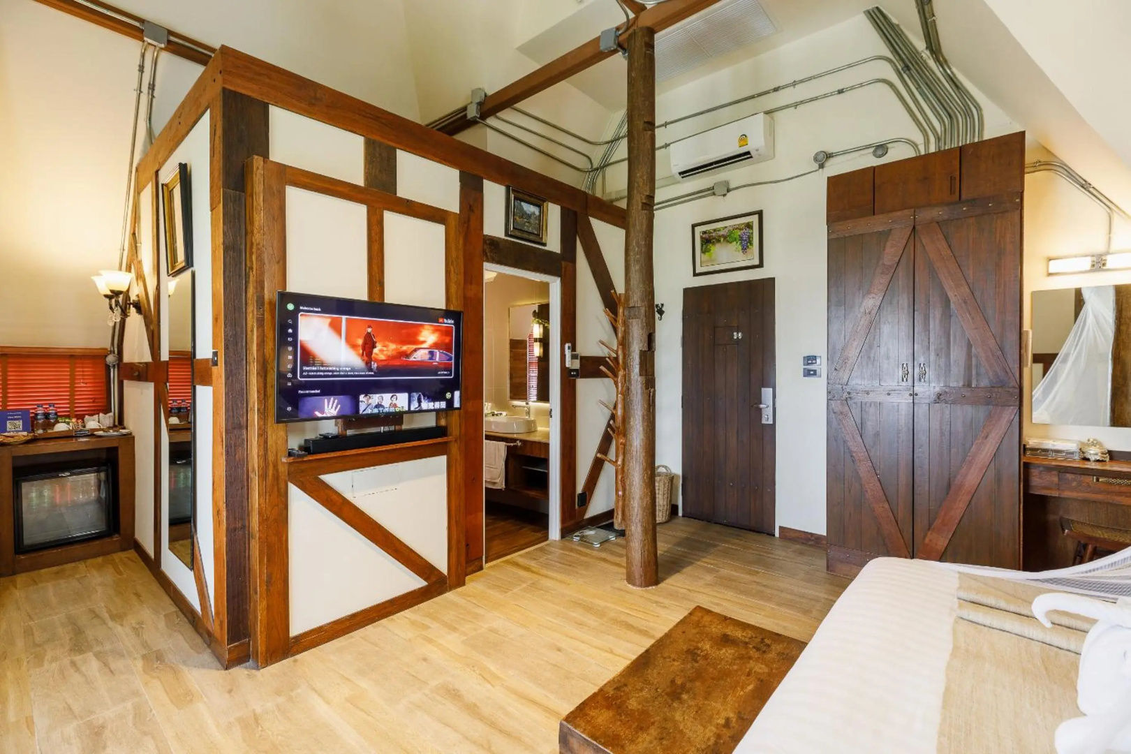 Photo - Le Charcoa Hotel