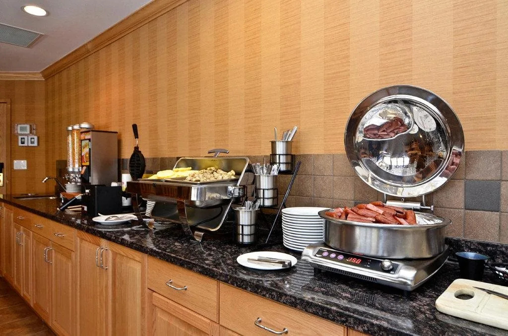 Photo - Best Western Plus Country Meadows Inn