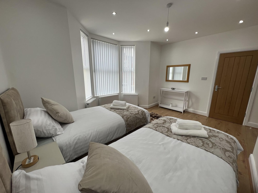 Cozy Newcastle Apartment With 2 Bedrooms