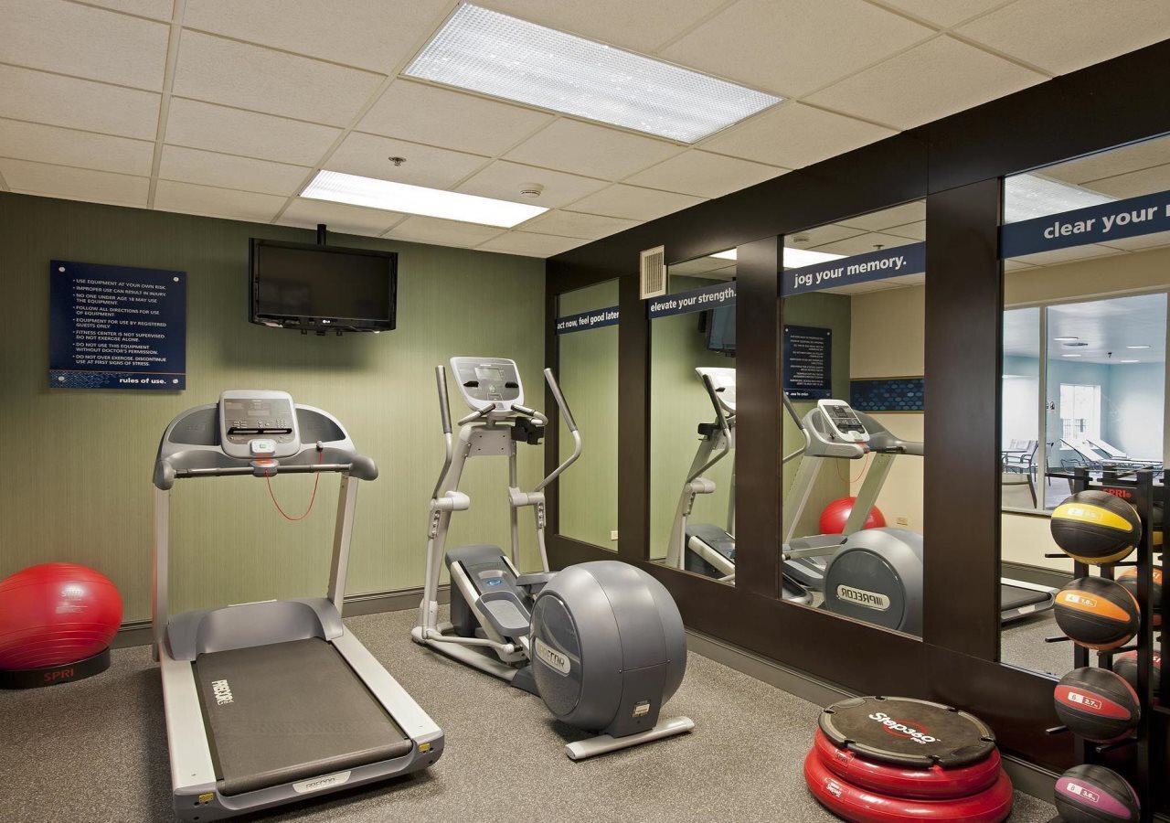 Photo - Hampton Inn & Suites Lincolnshire