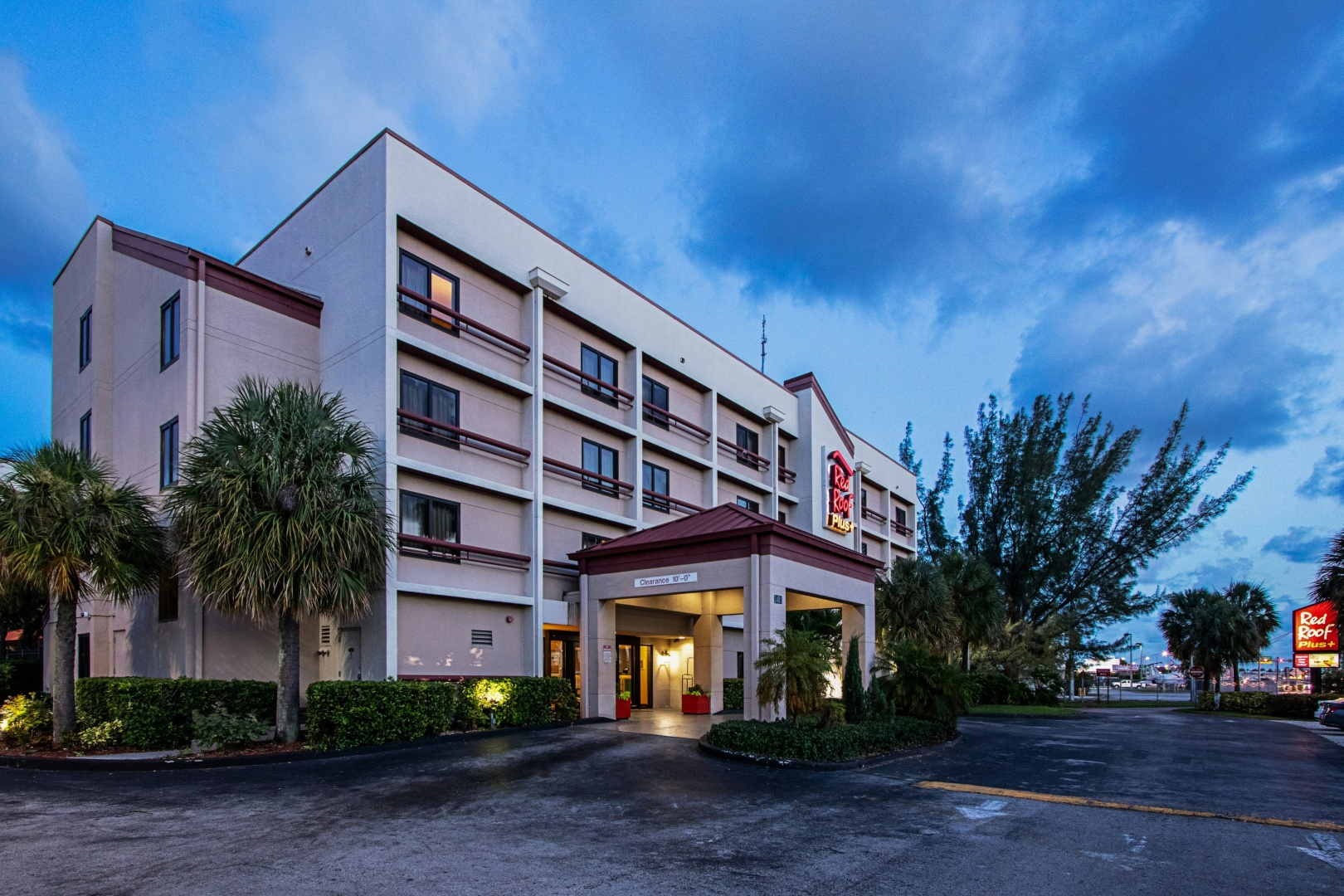 Photo - Red Roof Inn PLUS Miami Airport
