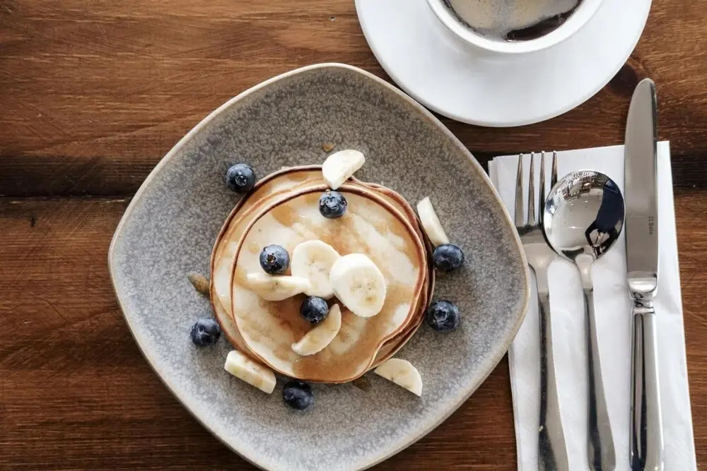 Foto - Hand & Flower