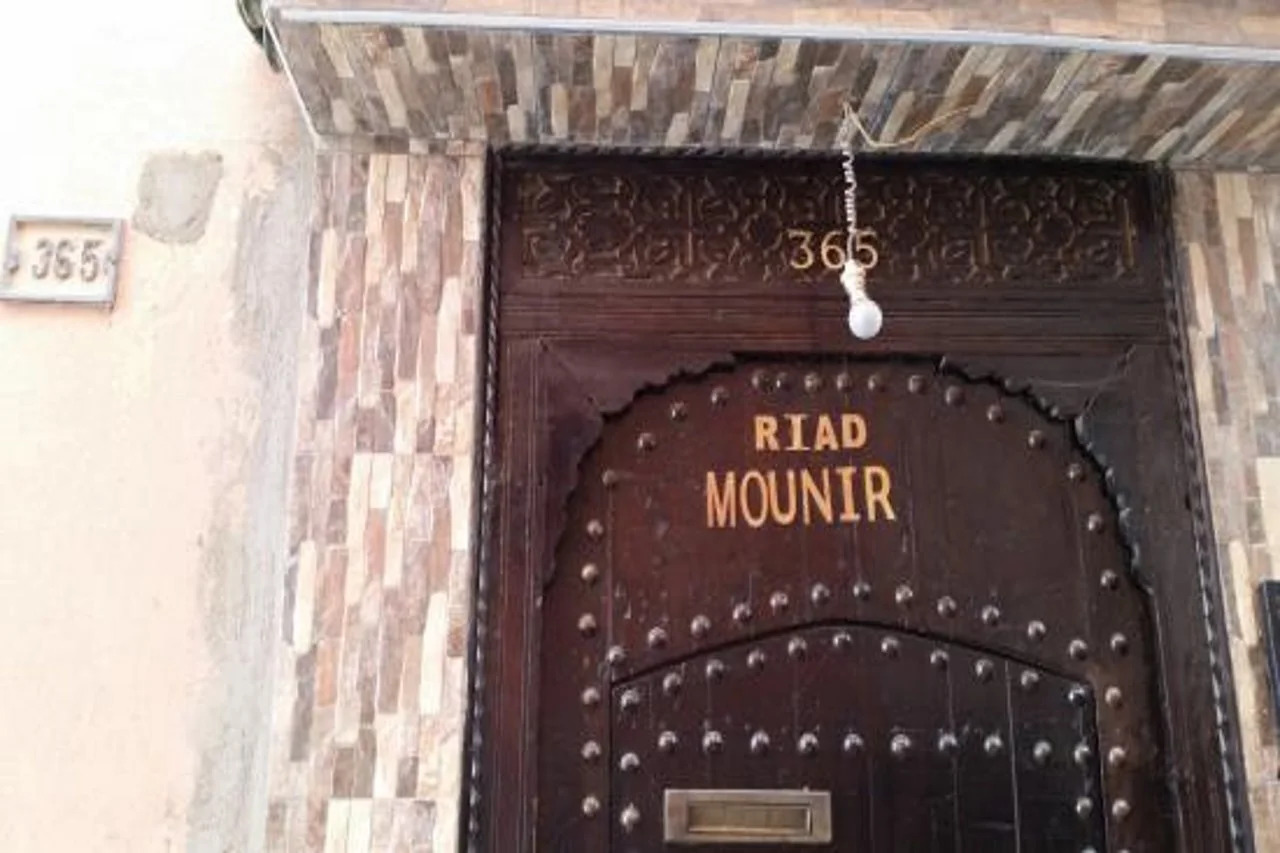 Foto - Riad Mounir