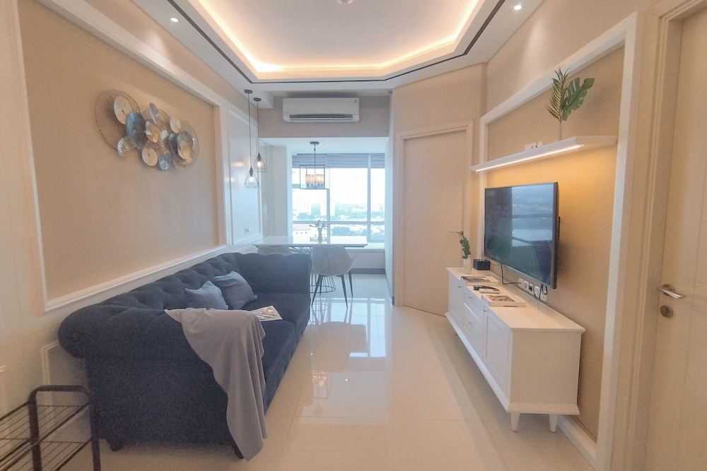 Comfort 2Br Direct Access To Mall At Benson Supermall Mansion Apartment