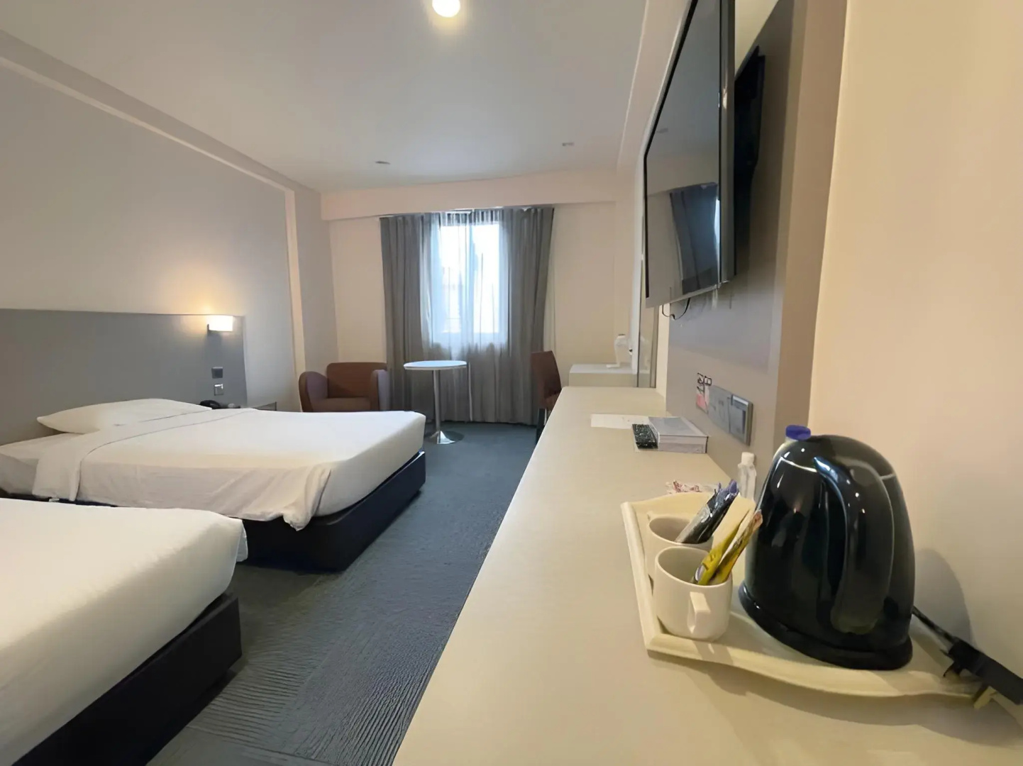 Photo - Strand Hotel