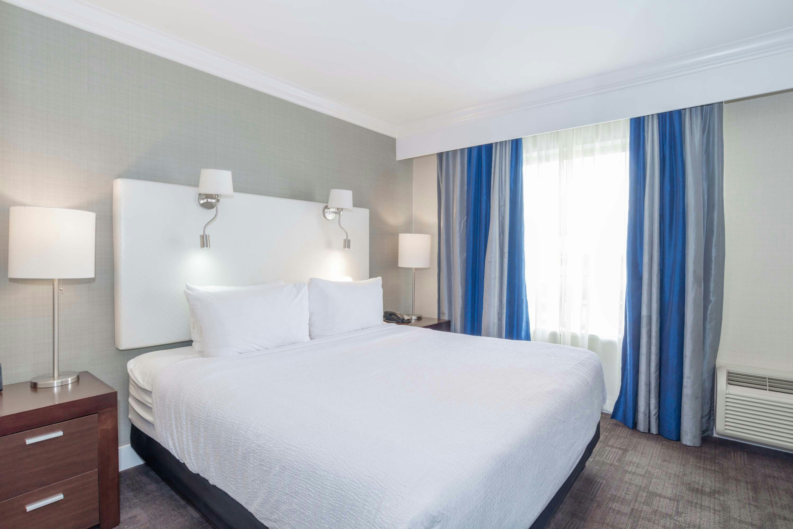 Photo - Sandman Signature Langley Hotel