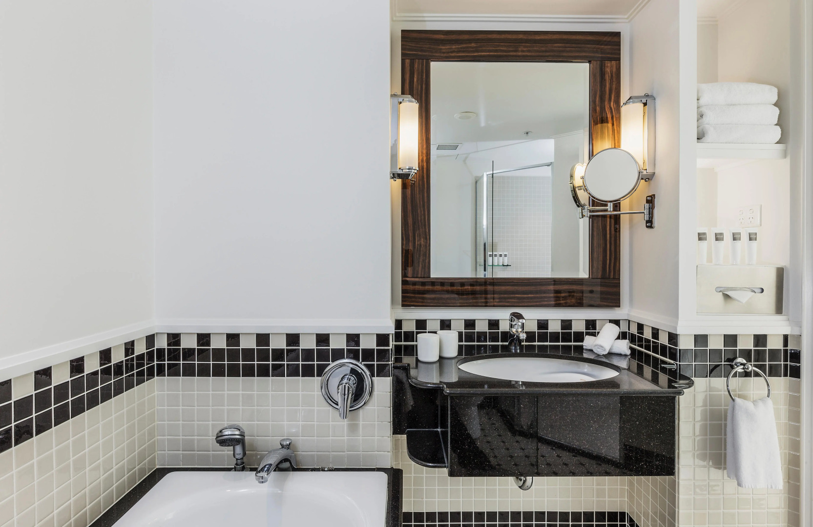 Photo - Swissotel Sydney