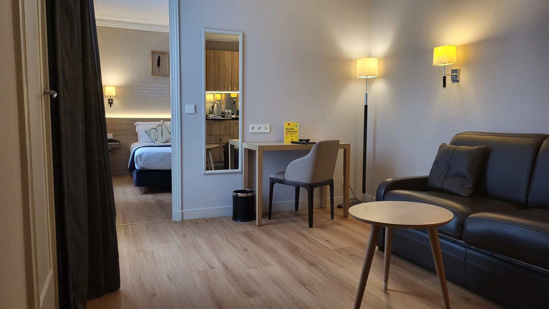 Foto - Magda Champs Elysées