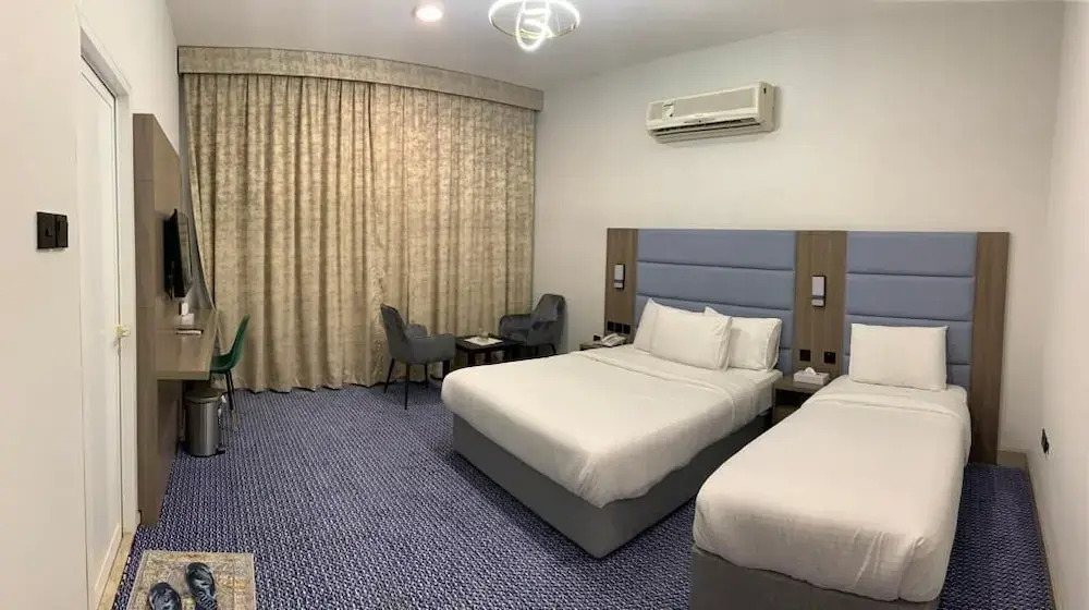 Photo - Silver Sand Hotel