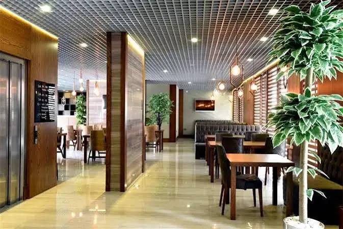 Photo - The Elegant Hotel