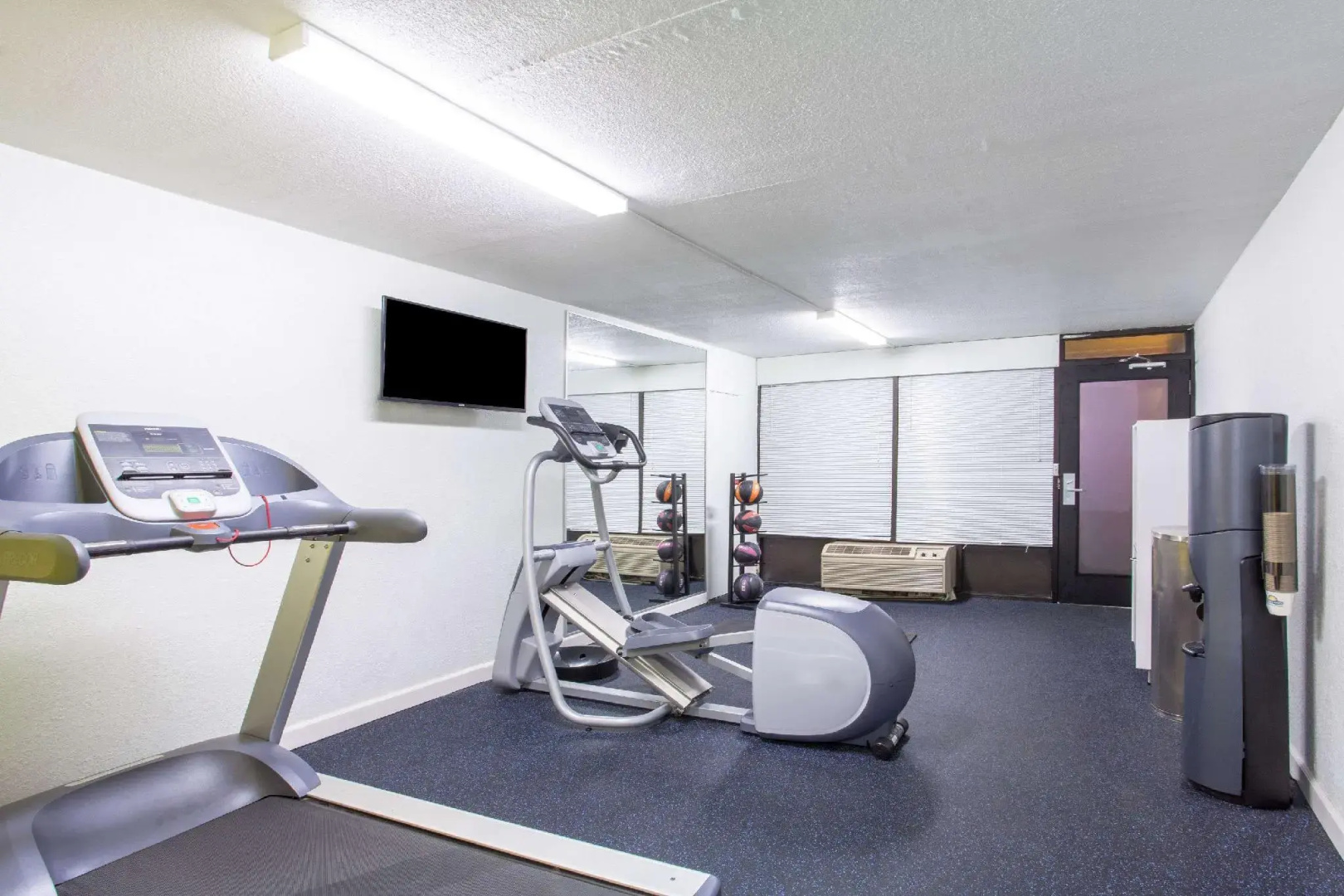 Photo - Clarion Inn & Suites near the Leconte Center Pigeon Forge