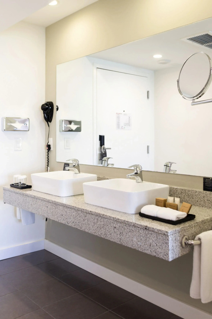 Photo - Riu Plaza Miami Beach