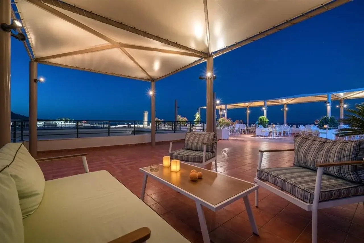 Photo - Strada Marina Hotel