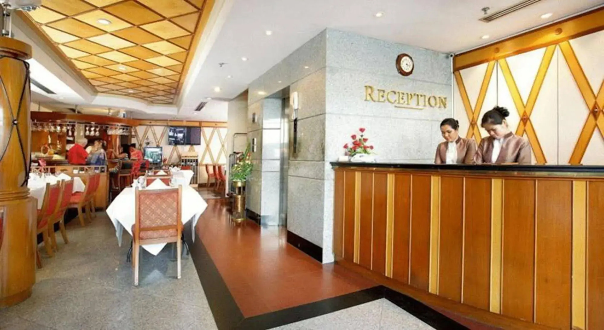 Foto - Majestic Suites Hotel