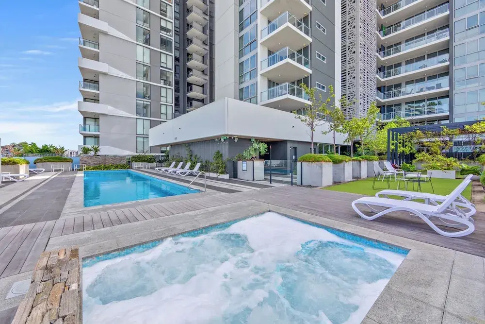 Photo - Trafalgar Lane Apartments by CLLIX