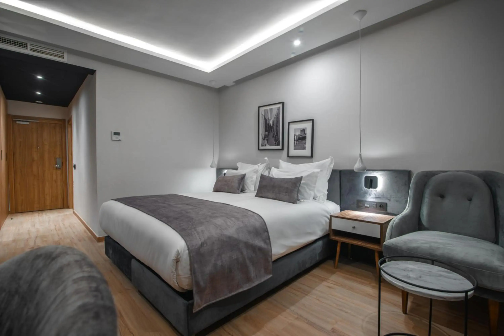 Photo - Dominium Palace