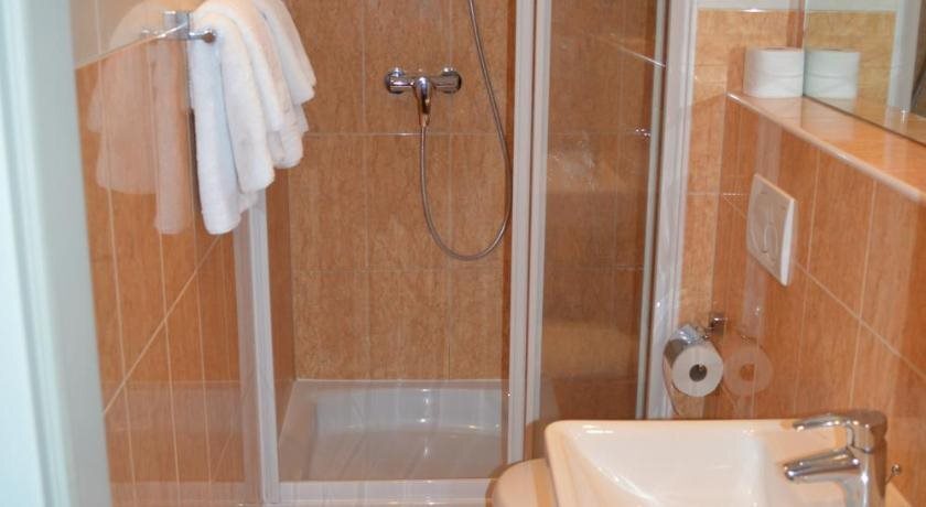 Foto - Hotel Pension Walzerstadt