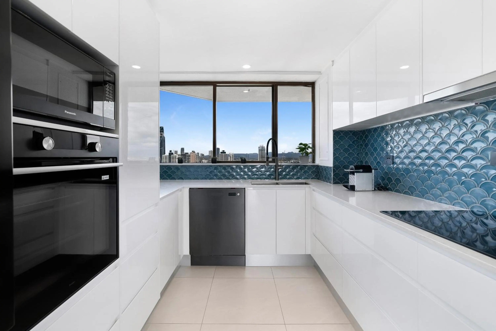 Foto - Surfers Century Oceanside Apartments