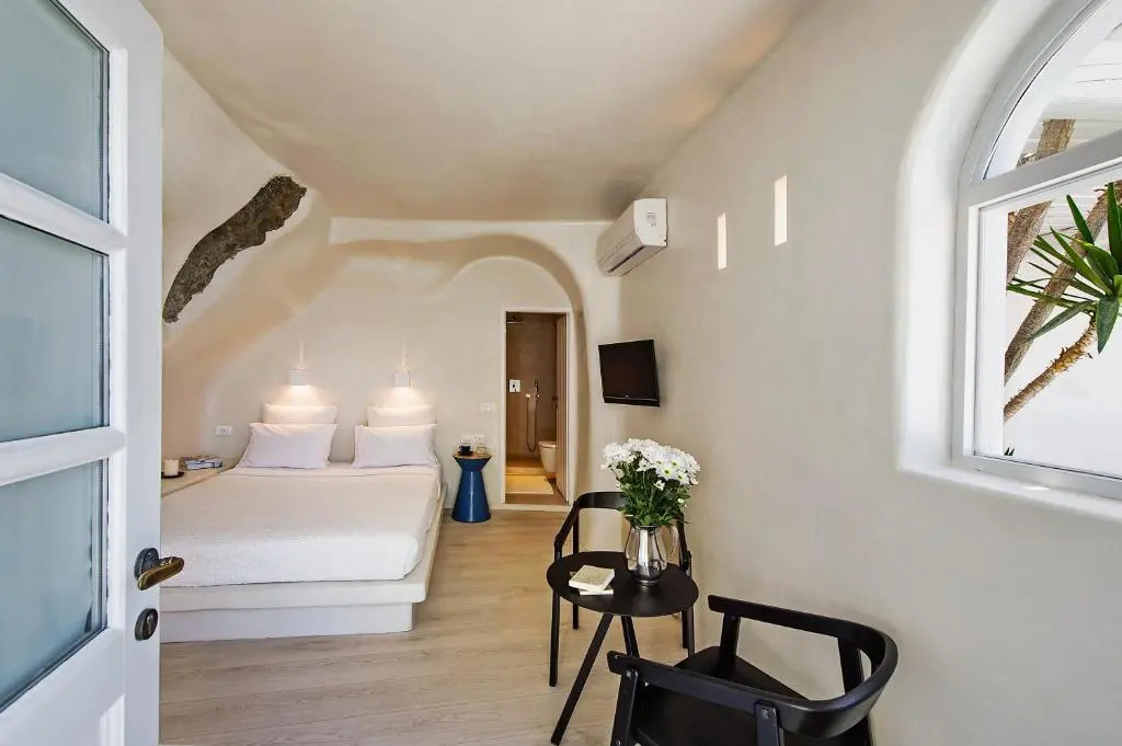 Photo - Porto Fira Suites
