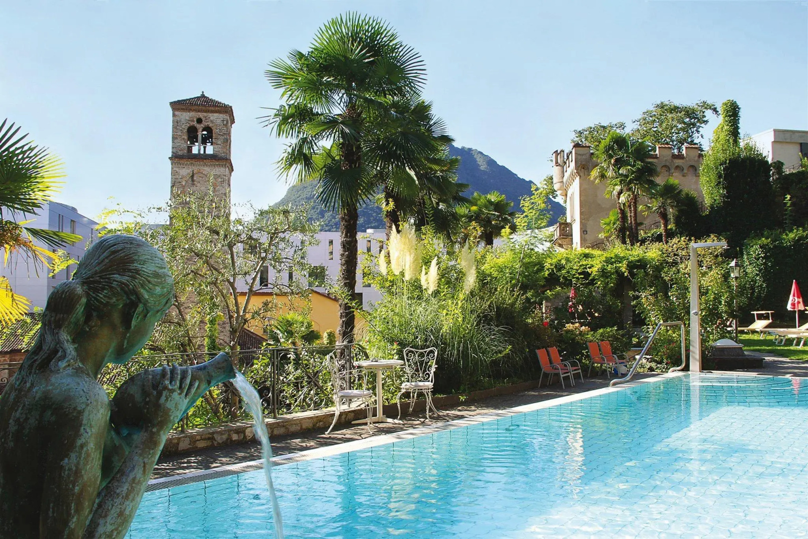 Photo - International au Lac Historic Lakeside Hotel