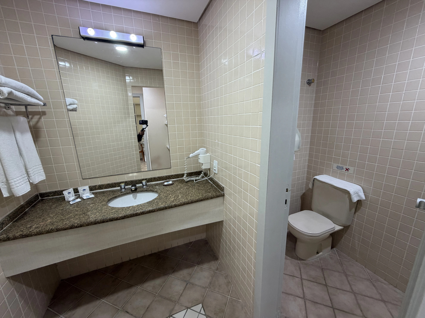 Foto - Ingleses Praia Hotel