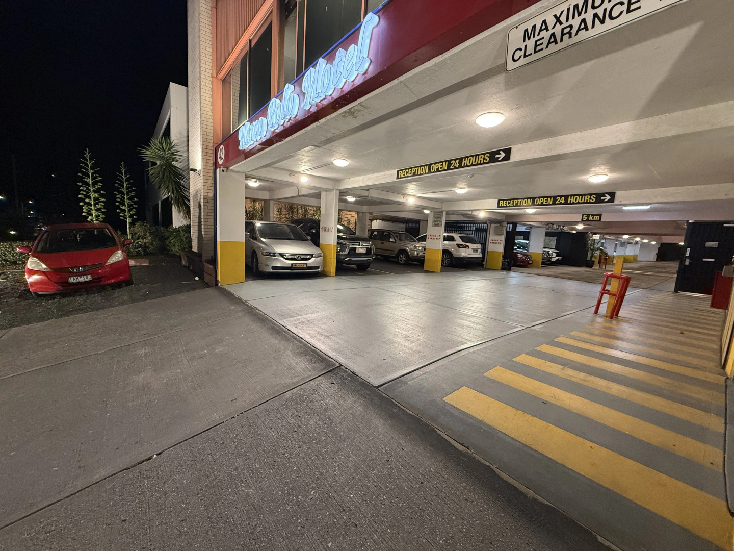 Photo - Marco Polo Motor Inn Sydney