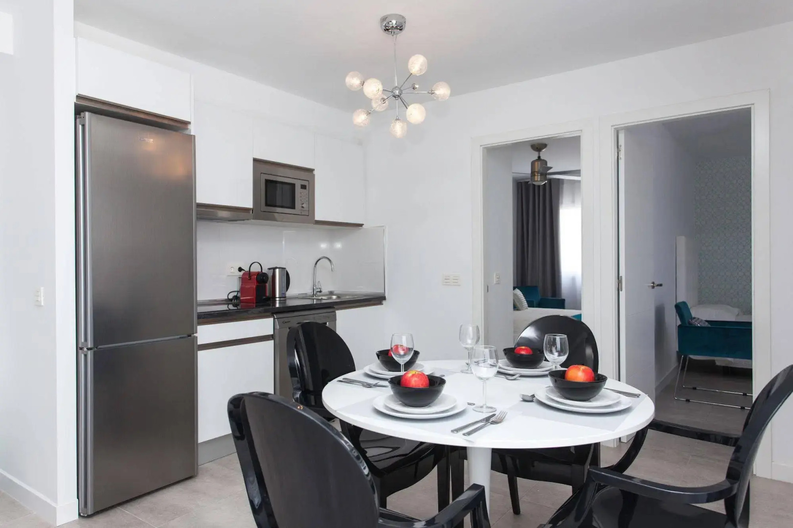 Photo - Bristol Sunset Beach - Holiday Apartments