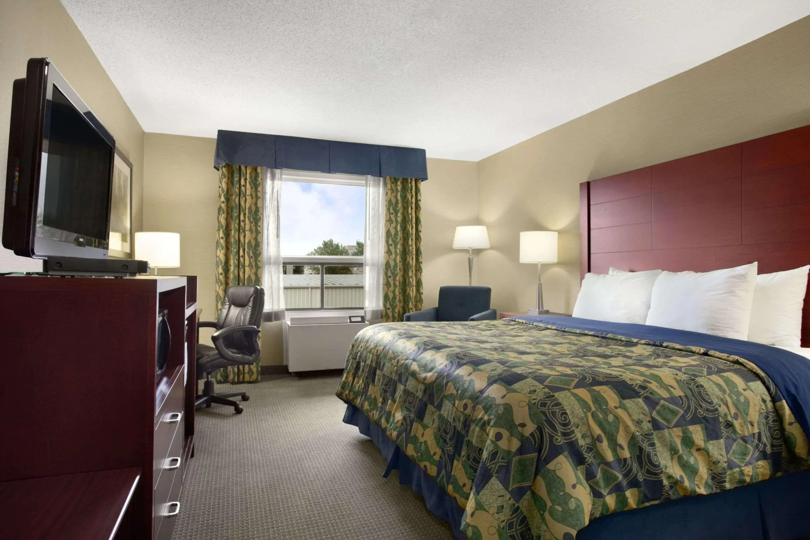 Foto - Travelodge by Wyndham Oshawa Whitby