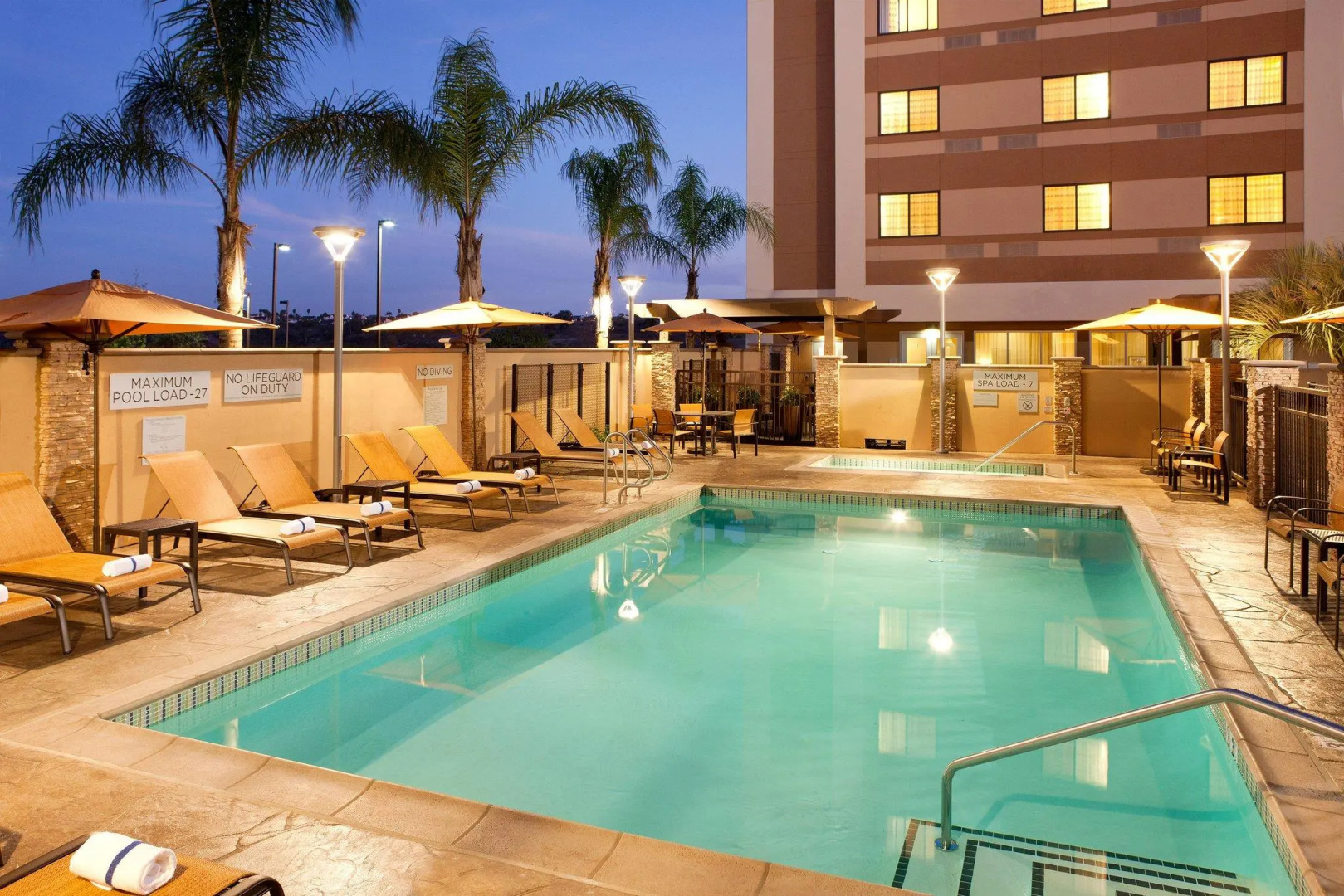 Photo - Courtyard San Diego Oceanside