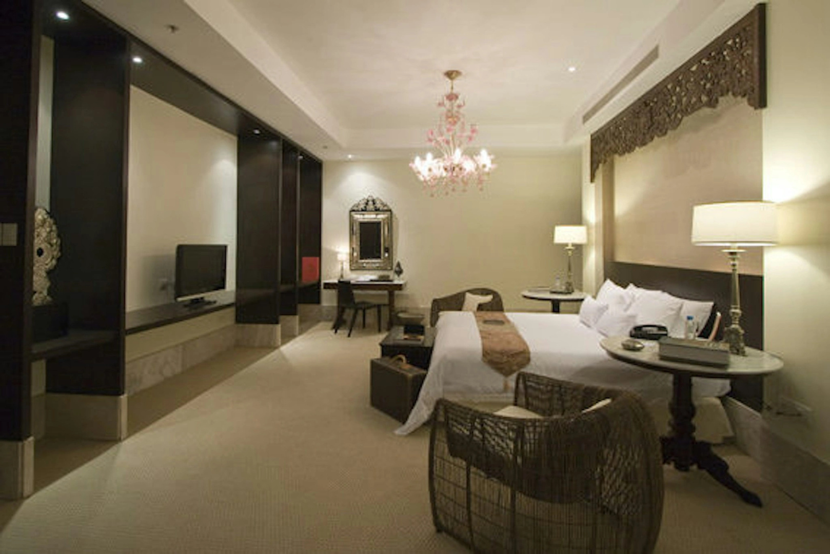 Photo - Waterfront Cebu City Hotel & Casino
