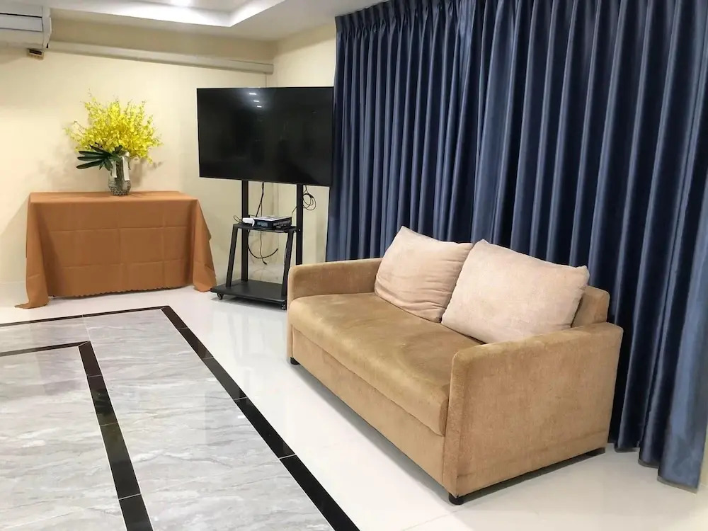 Photo - The Lux Ladprao 10