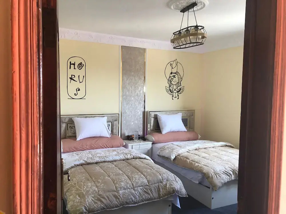 Foto - Sneferu Pyramids inn - Full Pyramids View