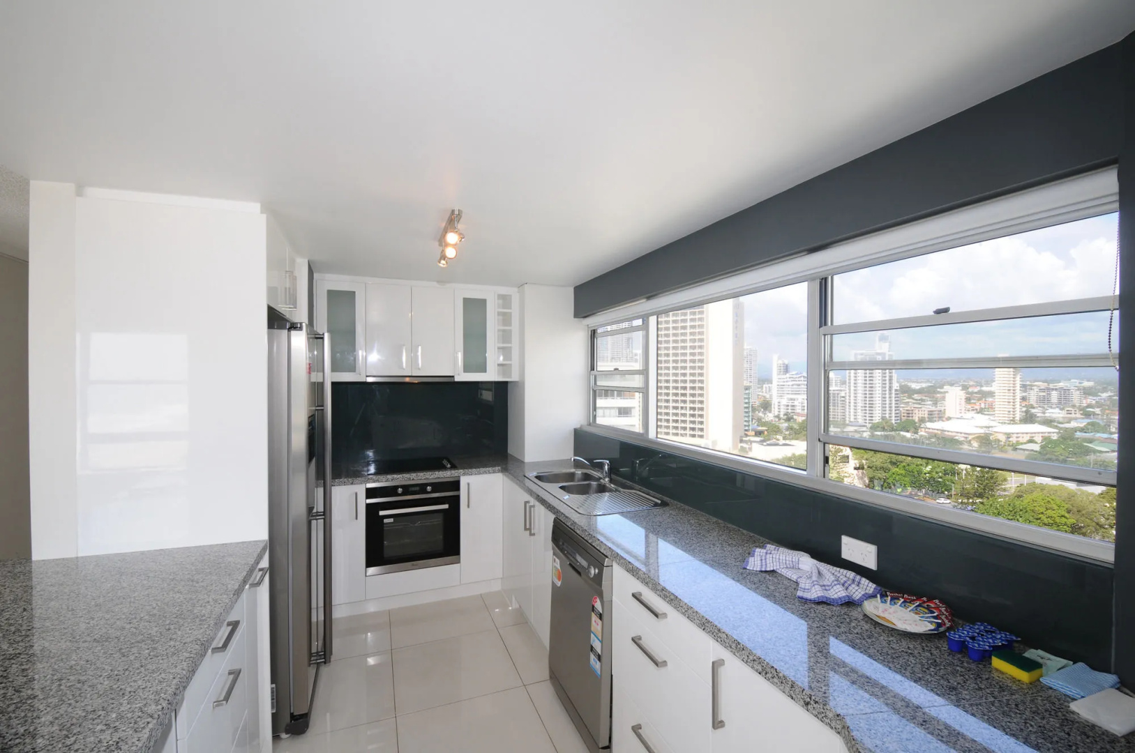 Foto - Pacific Plaza Apartments