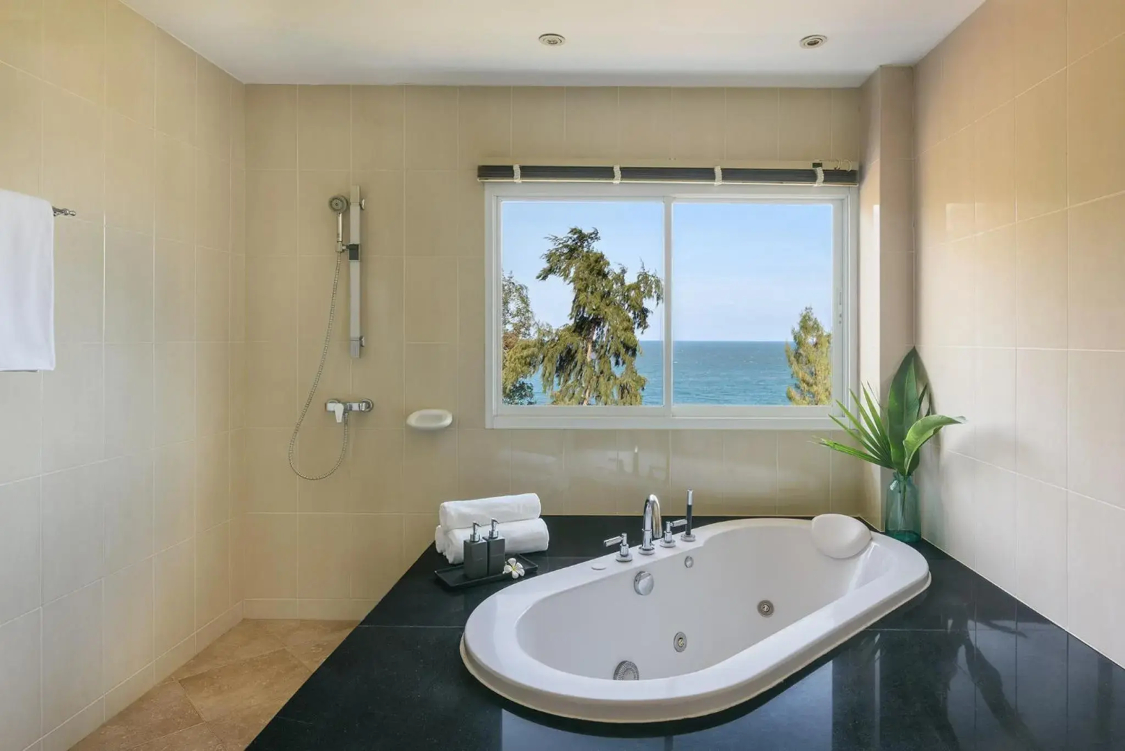 Foto - Seapine Beach Golf and Resort Hua Hin