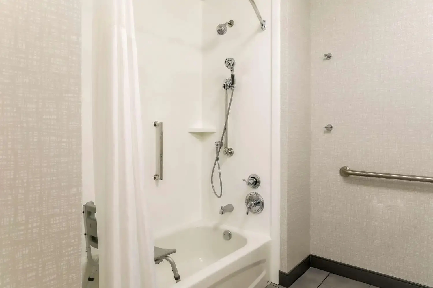 Photo - Hampton Inn & Suites Pittsburgh-Downtown