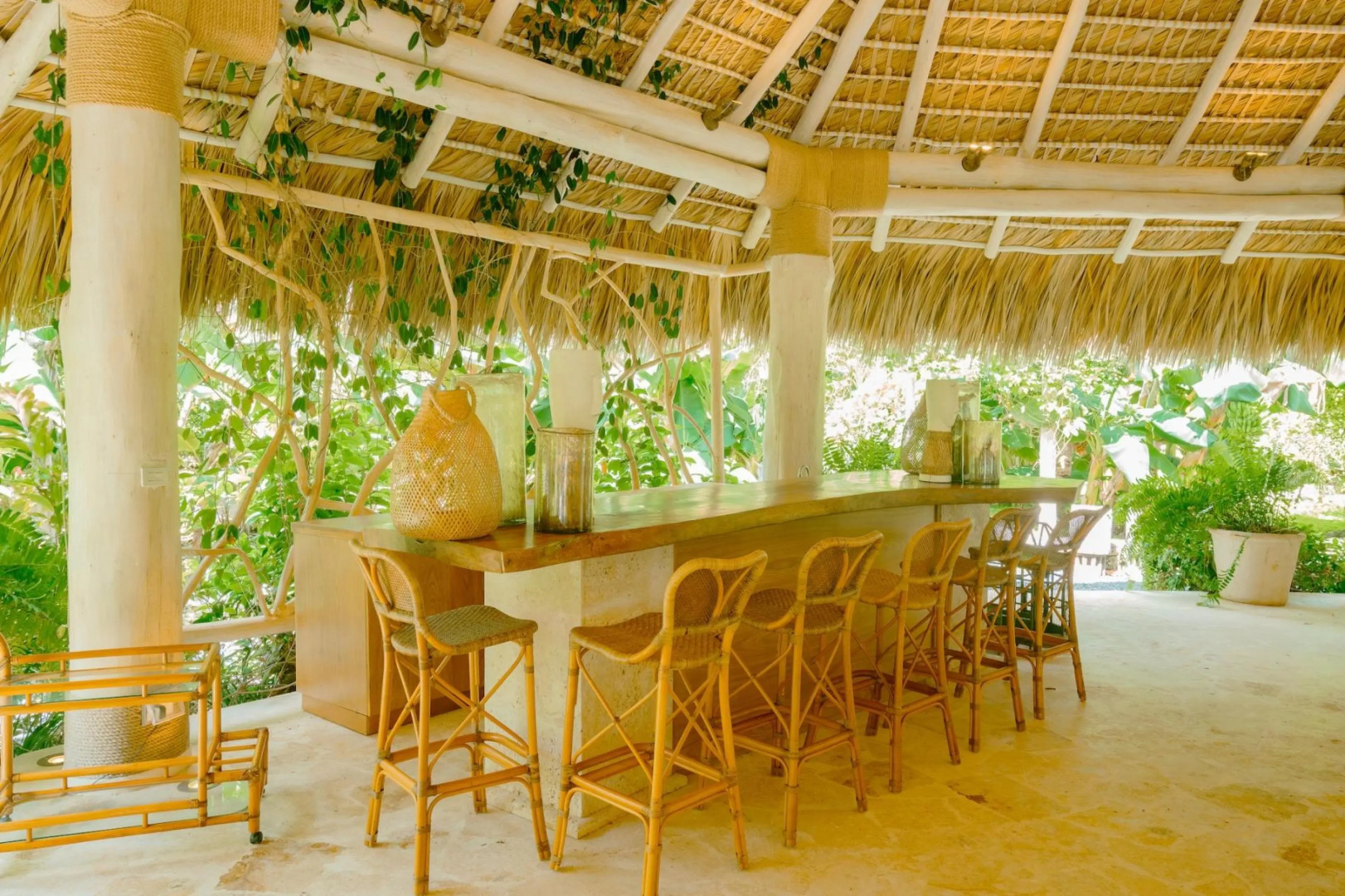 Foto - One-of-a-kind villa with open spaces and amazing views in luxury beach resort