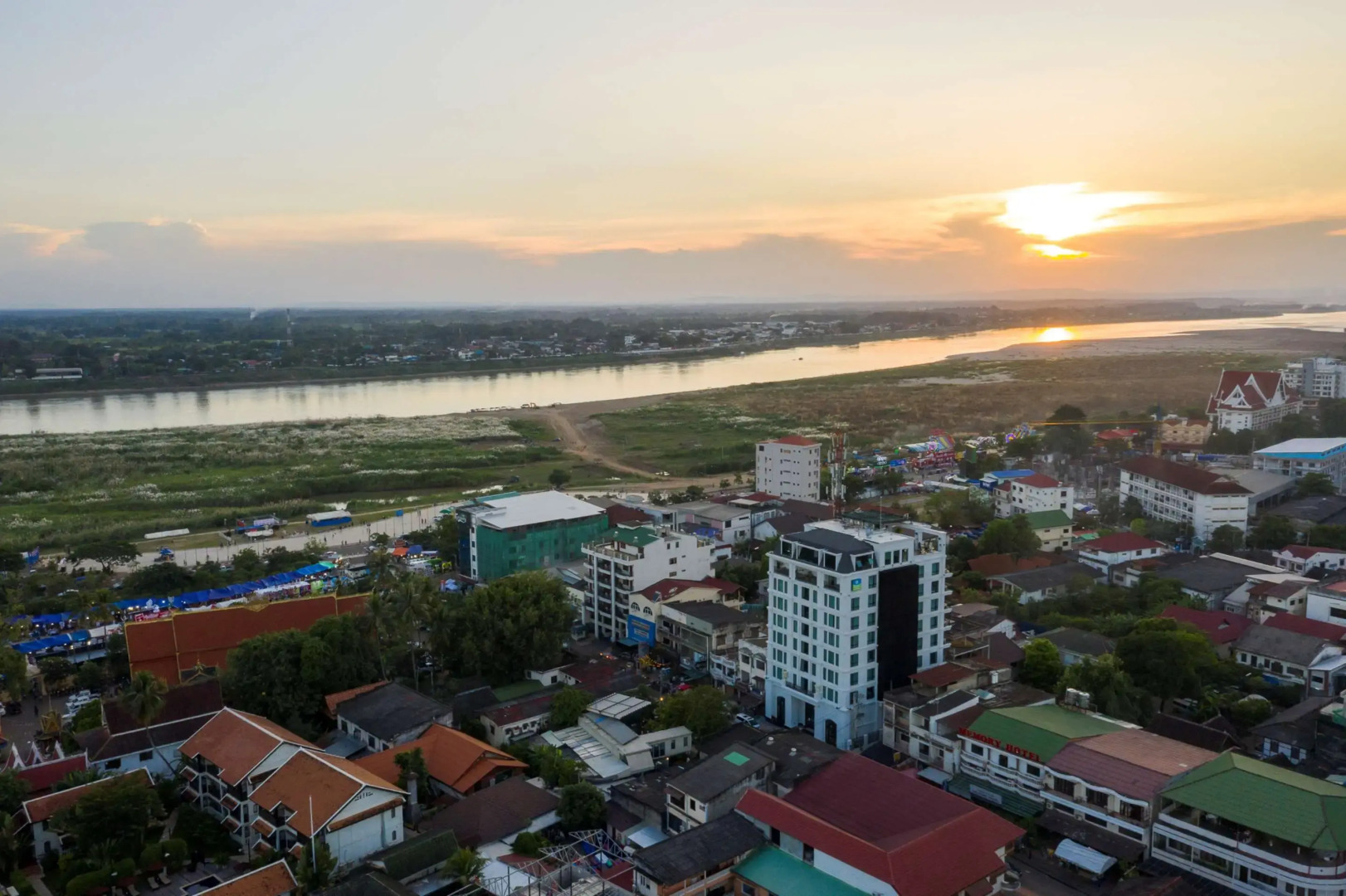 Photo - SureStay Hotel by Best Western Vientiane