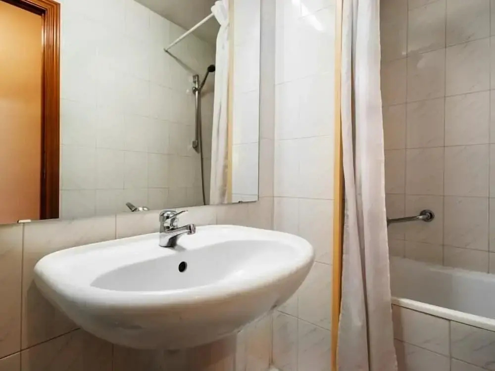 Photo - Hotel Alcarria