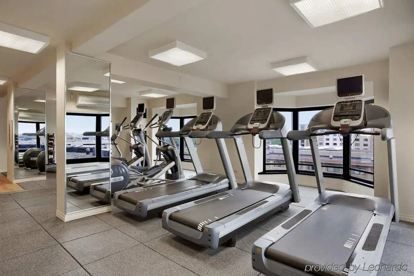 Photo - DoubleTree by Hilton Chicago O'Hare Airport-Rosemont