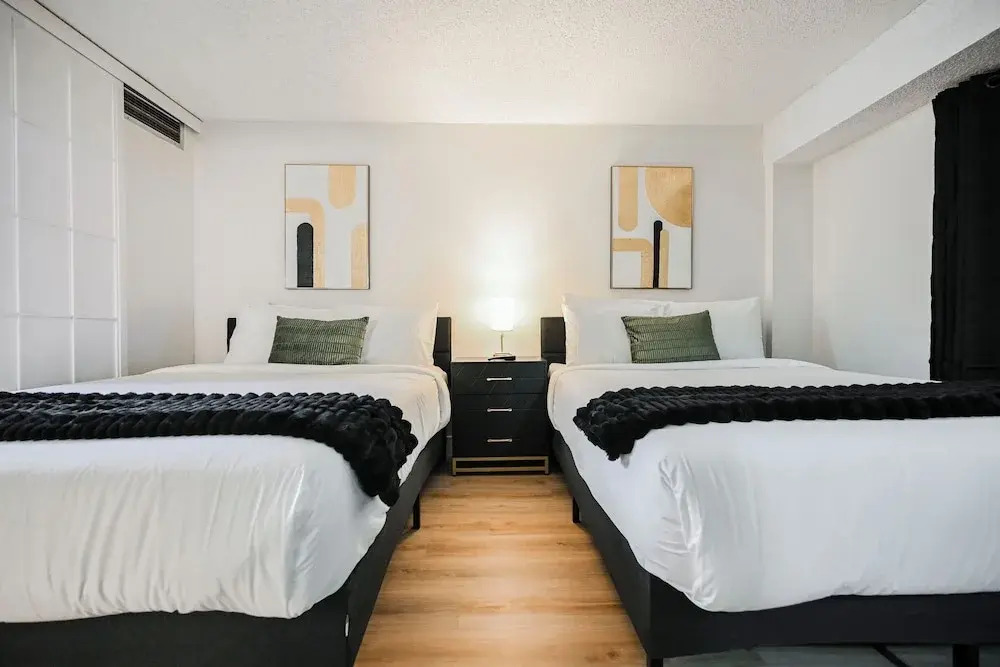 Photo - StripViewSuites at Jockey Club