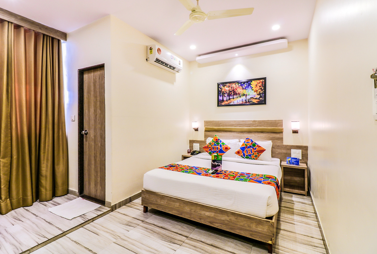 Photo - FabHotel Aksa International