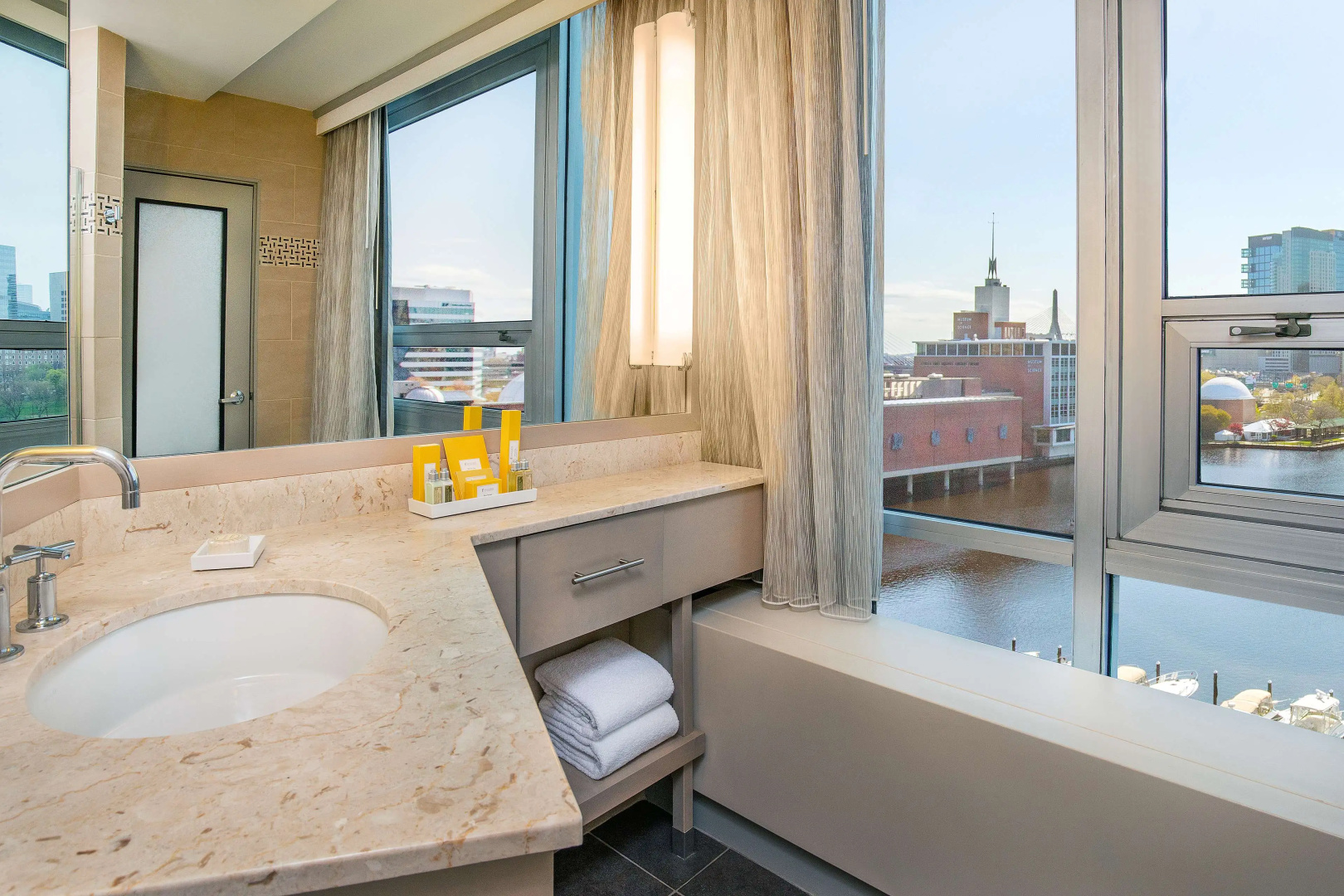 Photo - The Royal Sonesta Boston